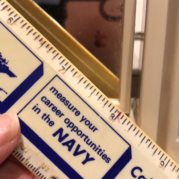 Avon lighted makeup mirror NIB - Picture 6 of 8